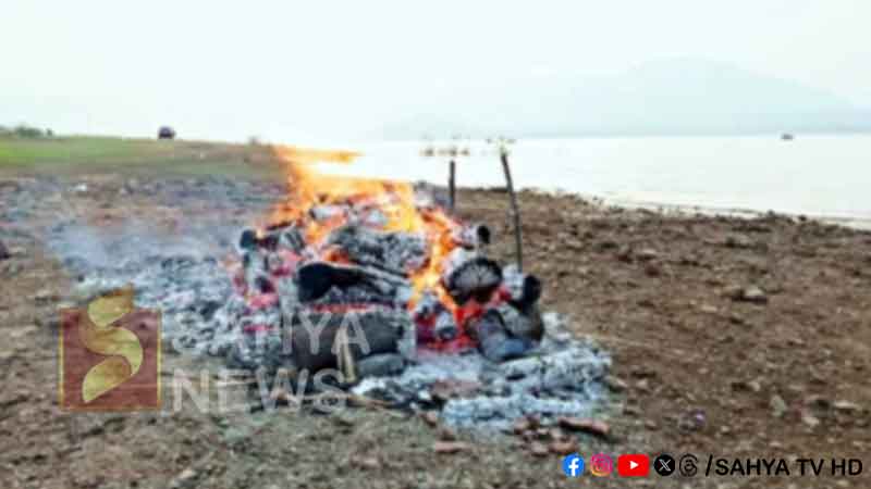 കത്തികരിഞ്ഞ മൃതദേഹം : മരിച്ചത് പോക്സോ കേസില് ജാമ്യത്തില് ഇറങ്ങിയ പ്രതി 31 FIRE BODY