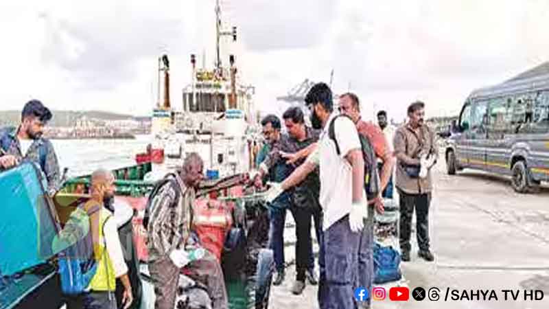 കപ്പലിൽ തുടരേണ്ടിവന്ന ജീവനക്കാർ കരയിലിറങ്ങി 31 kappal